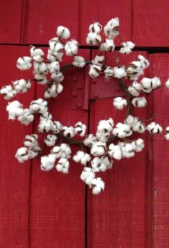 Faux Cotton Boll Wreath 22"